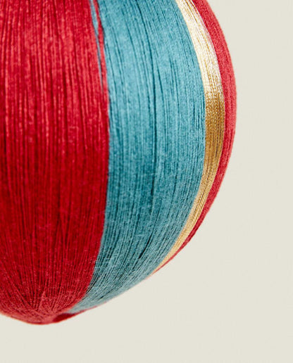 BAUBLE CHRISTMAS DECORATION WITH THREADS