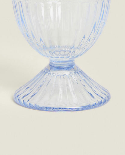 GLASS EGG CUP WITH RAISED DETAIL
